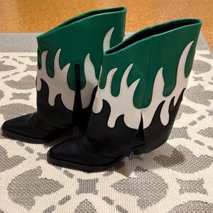 Gianni Bini women’s Conley Flame Leather Western Foldover Boots